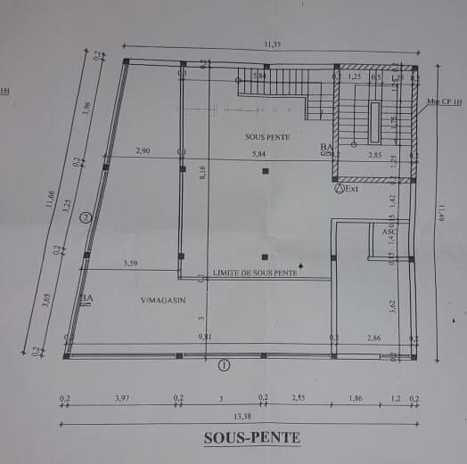 Façade du local commercial à louer à Khouribga, double exposition sud et ouest, situé à l’entrée sud de la ville.